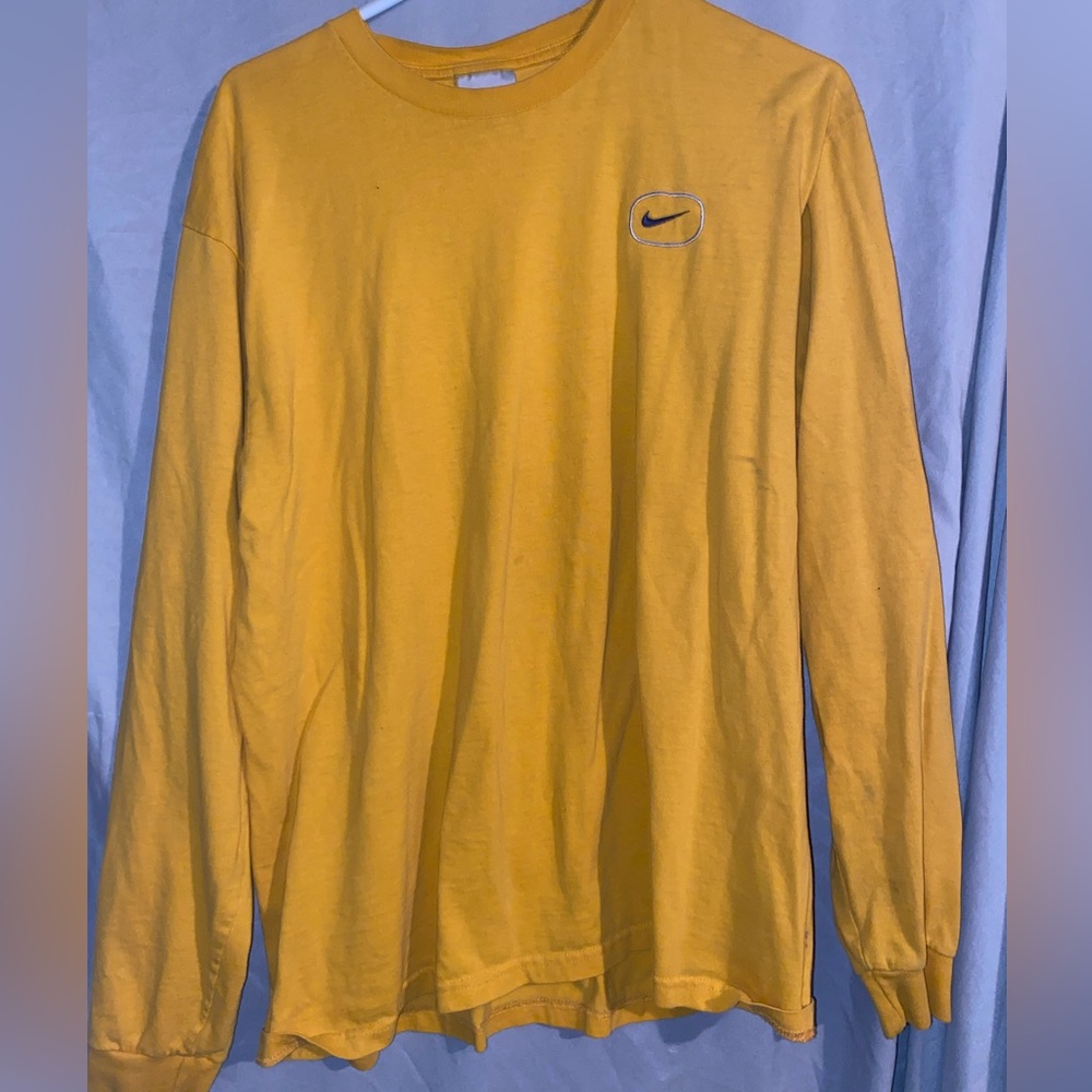 NIKE long sleeve top